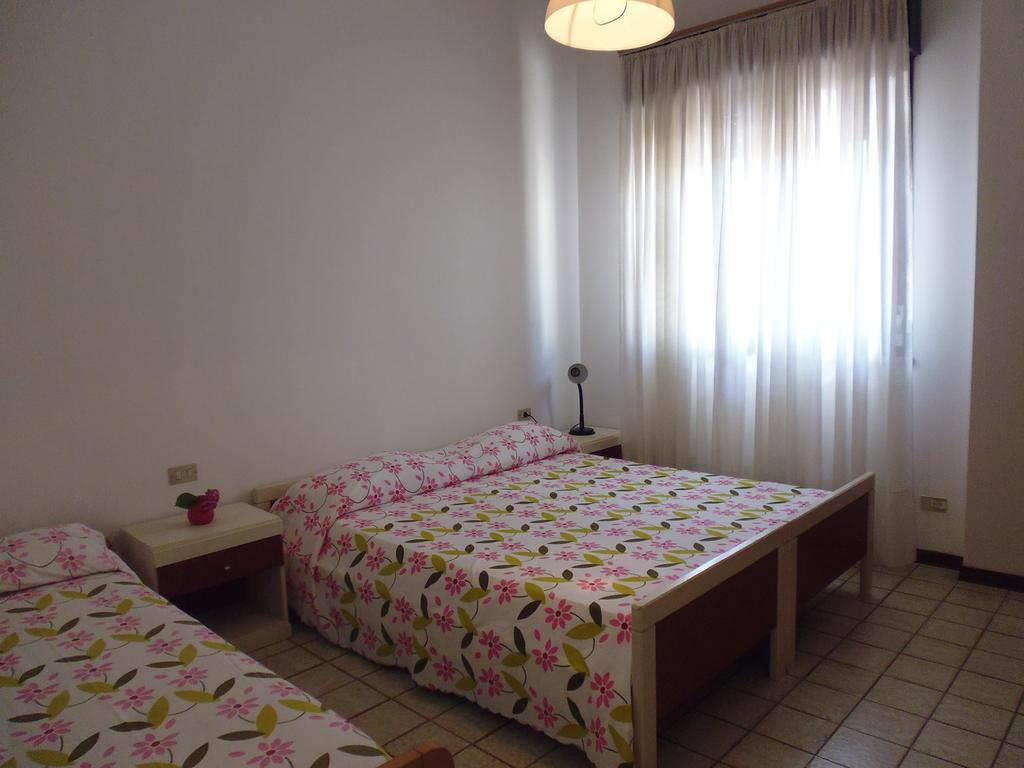 Residence Bagni Miramare Lido di Jesolo Rum bild